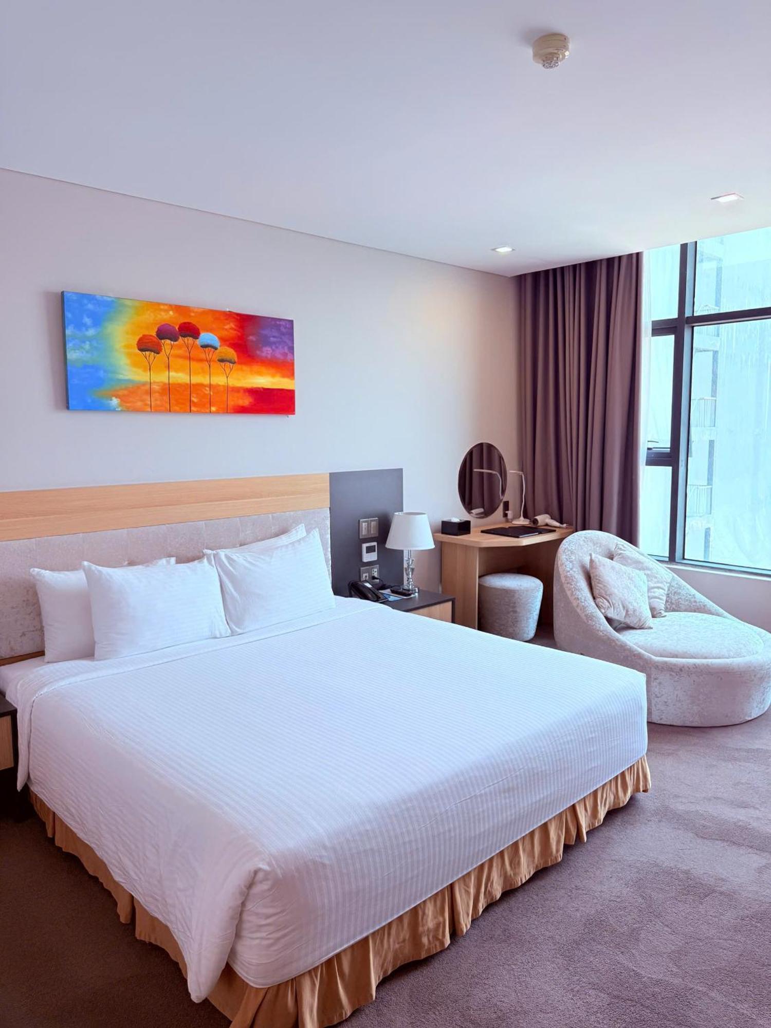 Muong Thanh Luxury Nha Trang Hotel Exterior photo